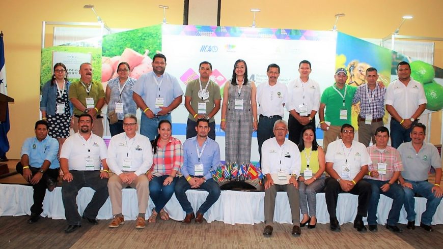 Equipo de Investigación y Desarrollo de IHCAFE en (PCCMCA) 2019